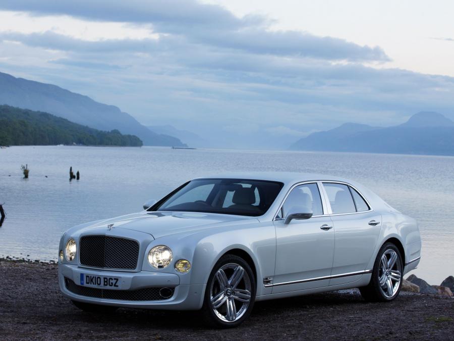  Bentley Mulsanne 2010 года  (UK) (фото 9 из 31)